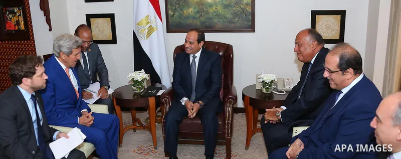 US Secretary of State John Kerry meets Abdel Fattah el-Sisi, President of Egypt, in New Delhi, India, on September 1, 2016. Photo by Egyptian President Office
