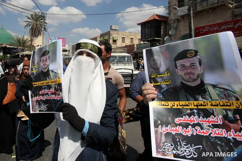 Palestinian supporters of the Islamic Jihad Movement take part in a protest to show solidarity with Palestinians in Jerusalem and Palestinian prisoner in Israeli jails, in the West Bank city of Jenin on Sep. 16, 2016. Ph...