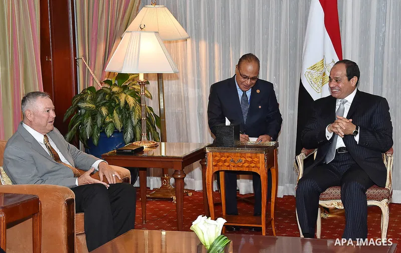 Egyptian President Abdel Fattah al-Sisi meets with deputies from the US Congress at a hotel in New York, U.S. September 20, 2016. Photo by Egyptian President Office