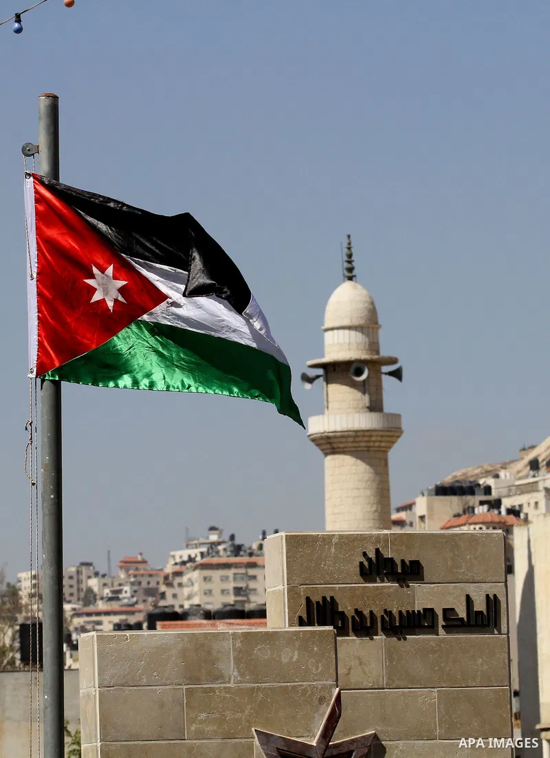 Jordanian Ambassador in Palestine Khalid al-Shawabkah opens Square of the late King Hussein Bin Talal, in the West Bank city of Nablus, on Oct. 05, 2016. Photo by Nedal Eshtayah