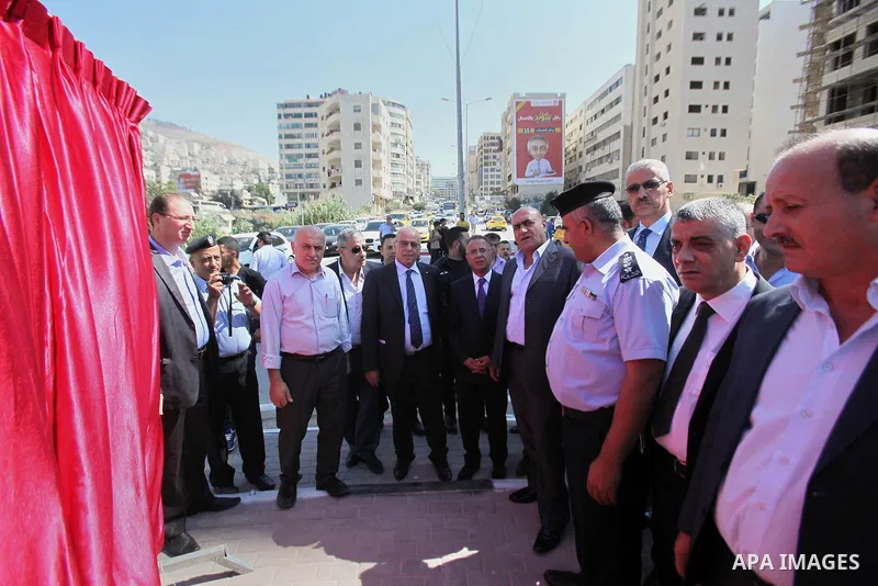 Jordanian Ambassador in Palestine Khalid al-Shawabkah opens Square of the late King Hussein Bin Talal, in the West Bank city of Nablus, on Oct. 05, 2016. Photo by Nedal Eshtayah