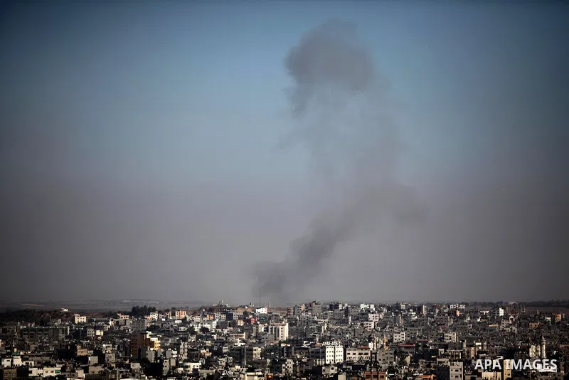 Smoke raises from eastern Gaza City following an Israeli military strike on October 5, 2016. Israeli tank fire struck a Hamas post in the Gaza Strip after a rocket launched from the Palestinian enclave hit a nearby Israe...