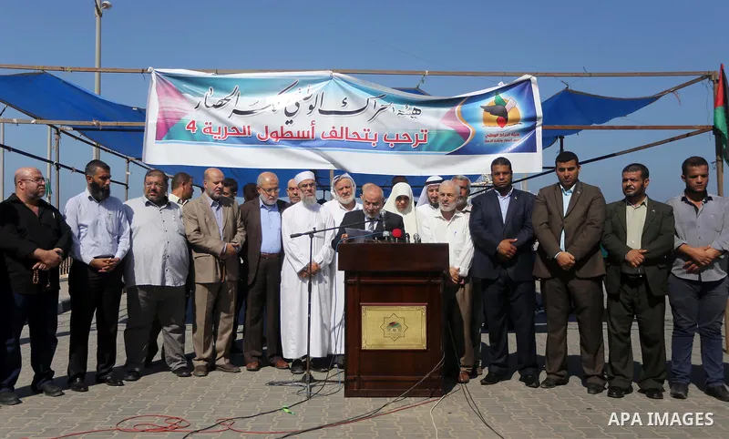 Deputy Speaker of the Legislative Council, Ahmed Bahar speaks during a press conference in the port of Gaza city, on October 6, 2016. Photo by Mohammed Asad