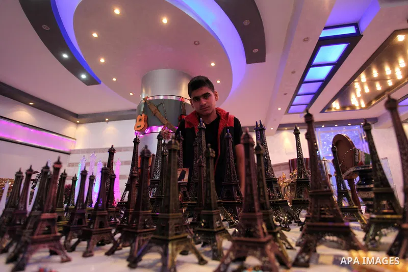 Palestinians take part during an exhibition marking Palestinian heritage day, in Gaza city, on Oct. 09, 2016. Photo by Ashraf Amra