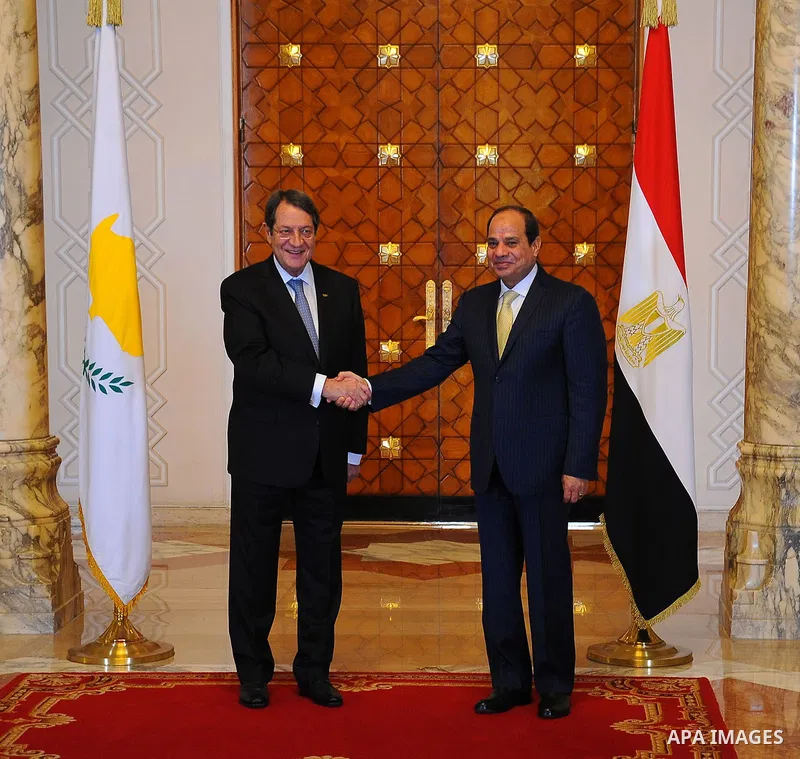 Egypt's President Abdel Fattah al-Sisi meets with Cyprus' President Nicos Anastasiades at the El-Thadiya presidential palace in Cairo, Egypt, October 11, 2016. Photo by Egyptian President Office