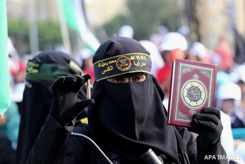 Palestinians attend a rally marking the 29th anniversary of the foundation of the Islamic Jihad movement in Gaza City October 21, 2016. Photo by Mohammed Asad