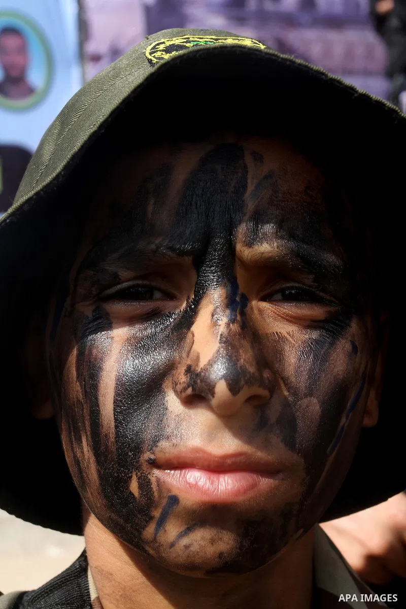 Palestinian Islamic Jihad militants stand guard during a rally marking the 29th anniversary of the movement foundation in Gaza City October 21, 2016. Photo by Abed Rahim Khatib
