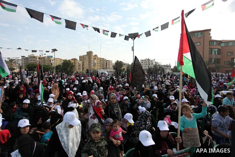 Palestinians attend a rally marking the 29th anniversary of the foundation of the Islamic Jihad movement in Gaza City October 21, 2016. Photo by Ashraf Amra
