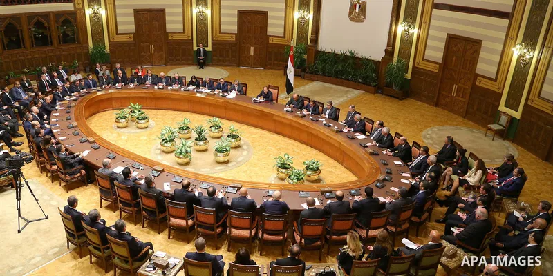 Egypt's President Abdel Fattah al-Sisi, meets with a delegation from the American business community, in Cairo, Egypt, on October 24, 2016. Photo by Egyptian President Office