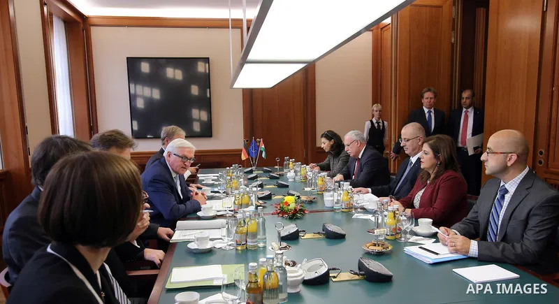 German Foreign Minister Frank-Walter Steinmeier meets with Palestinian Prime Minister Rami Hamdallah in Berlin on October 26, 2016. Photo by Prime Minister Office