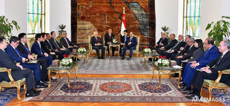 Egyptian President Abdel Fattah al-Sisi meets with Singapore's President Tony Tan at the Presidential Palace in Cairo , Egypt, on October 31, 2016. Photo by Egyptian President Office