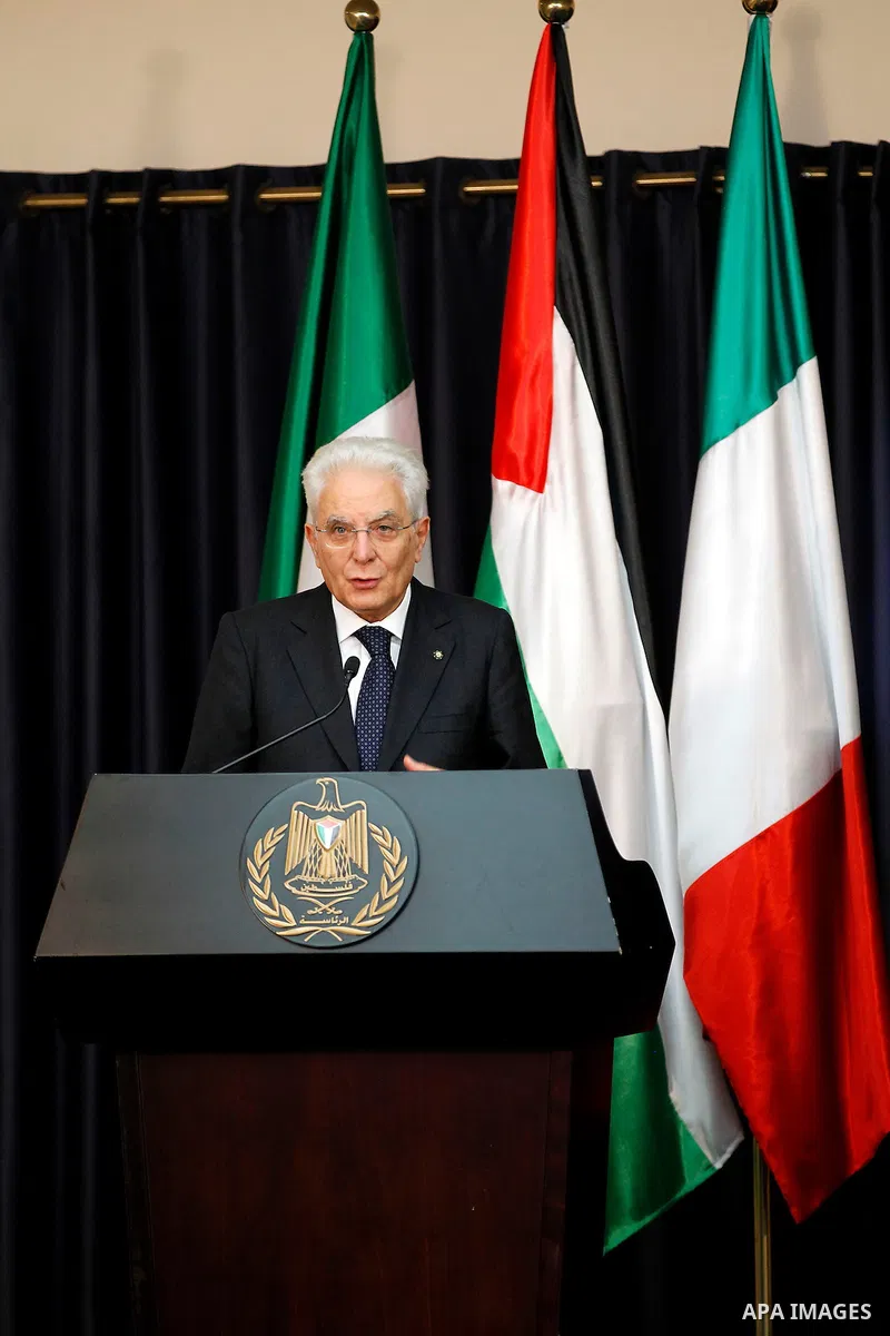 Italy's President Sergio Mattarella speaks during a joint news conference with Palestinian President Mahmoud Abbas in the West Bank city of Bethlehem November 1, 2016. Photo by Wisam Hashlamoun