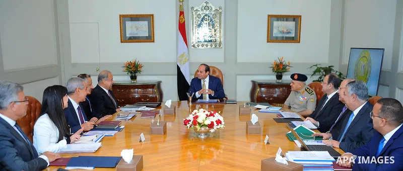 Egyptian President Abdel Fattah al-Sisi meets with the Supreme Council for Investment, in Cairo, Egypt, on Nov. 1, 2016. Photo by Egyptian President Office