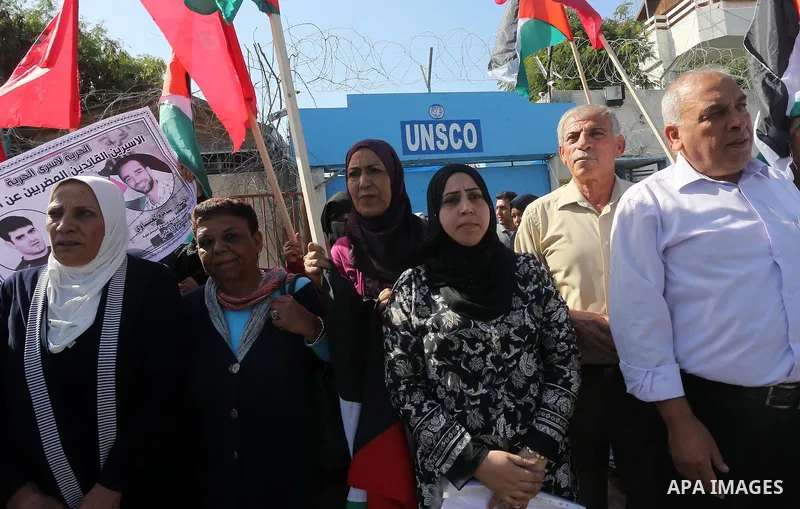Palestinian supporters of the Popular Front for the Liberation of Palestine (PFLP), take part during a protest to show solidarity with Palestinian prisoners on hunger strike in Israeli Jails, in Gaza city on November 3,...