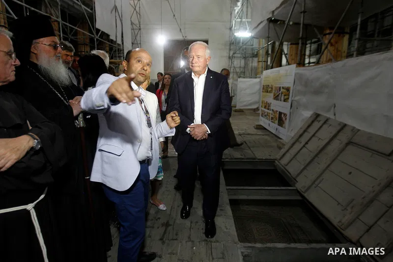 Canada's Governor General David Johnston visits the Church of Nativity in the West Bank city of Bethlehem November 5, 2016. Photo by Wisam Hashlamoun