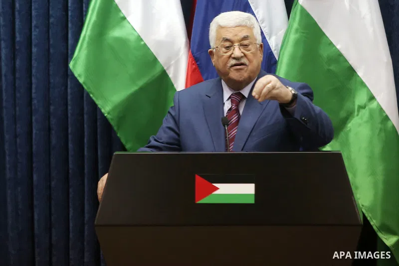 Palestinian President Mahmoud Abbas speaks during a joint news conference with Russian Prime Minister Dmitry Medvedev in the West Bank city of Jericho November 11, 2016. Photo by Shadi Hatem