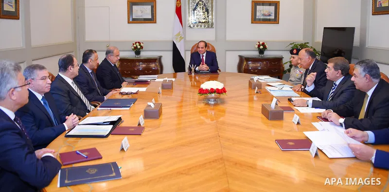 Egyptian President Abdel Fattah al-Sisi chairs a meeting, in Cairo, Egypt, on November 12, 2016. Photo by Egyptian President Office