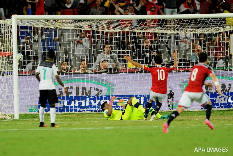Egypt v Ghana compete during the 2018 World Cup qualifying Group E football match between Egypt and Ghana at the Borg el-Arab Stadium near Alexandria on November 13, 2016. Photo by Stringer