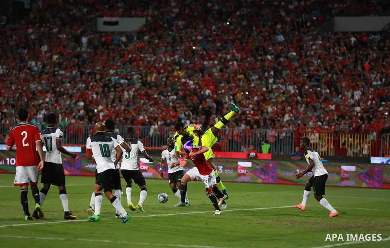 Egypt v Ghana compete during the 2018 World Cup qualifying Group E football match between Egypt and Ghana at the Borg el-Arab Stadium near Alexandria on November 13, 2016. Photo by Stringer
