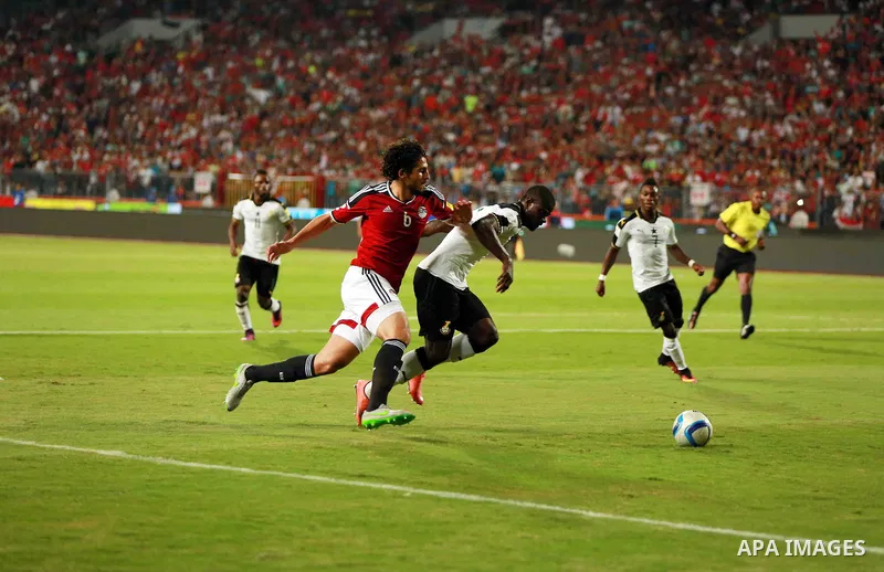 Egypt v Ghana compete during the 2018 World Cup qualifying Group E football match between Egypt and Ghana at the Borg el-Arab Stadium near Alexandria on November 13, 2016. Photo by Stringer
