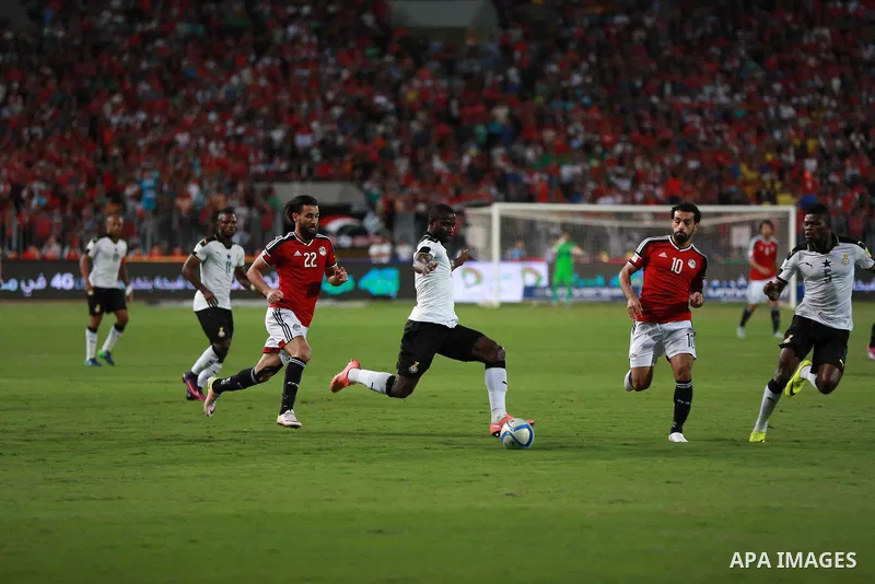 Egypt v Ghana compete during the 2018 World Cup qualifying Group E football match between Egypt and Ghana at the Borg el-Arab Stadium near Alexandria on November 13, 2016. Photo by Stringer