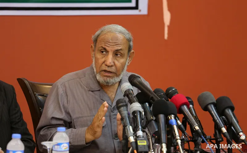 Senior Hamas leader Mahmoud al-Zahar, speaks during a press conference, in Gaza city, on November 15, 2016. Photo by Mohammed Asad