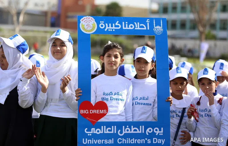 Palestinian children take part in a festival to mark " World Children's Day" in Gaza City, on November 17, 2016. Photo by Yasser Qudih