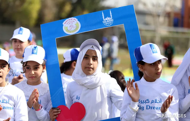 Palestinian children take part in a festival to mark " World Children's Day" in Gaza City, on November 17, 2016. Photo by Yasser Qudih