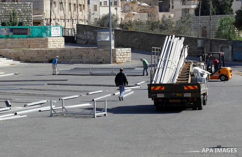 Israeli Workers build barracks in order to Judaize the area near the Ibrahimi mosque, or the Tomb of the Patriarch, a religious site to both Muslims and Jews, in the Israeli occupied West Bank city of Hebron on November...