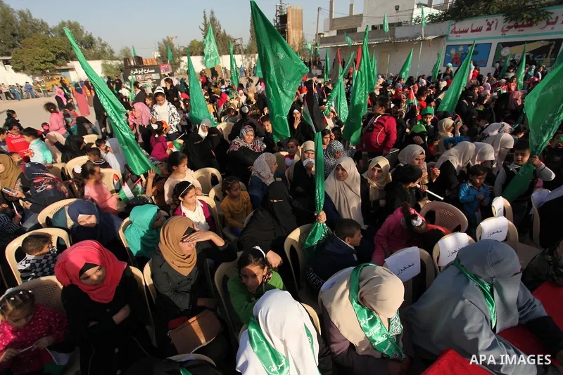 Palestinian women supporter Hamas movement take part in a rally in Gaza city on November 25, 2016. Photo by Ashraf Amra