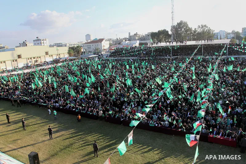 Palestinians take part in a rally marking the 29th anniversary of the founding of the Hamas movement, in Khan Younis in the southern Gaza Strip December 11, 2016. Photo by Abed Rahim Khatib