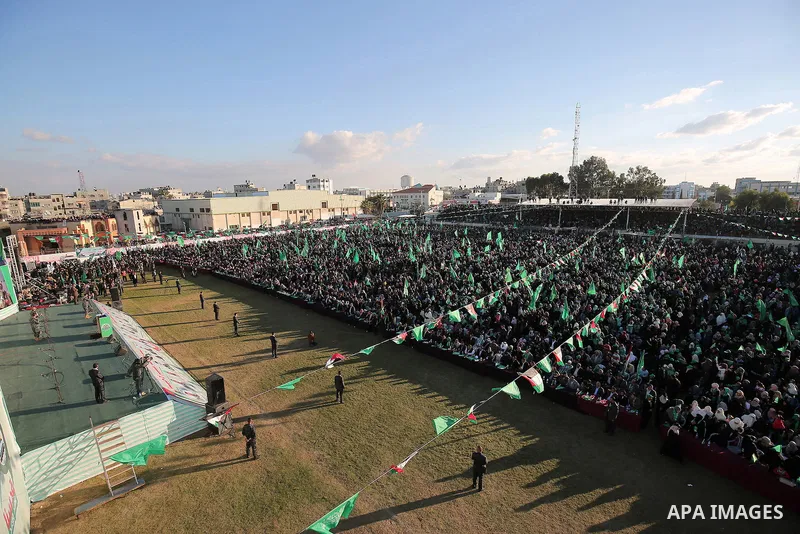 Palestinians take part in a rally marking the 29th anniversary of the founding of the Hamas movement, in Khan Younis in the southern Gaza Strip December 11, 2016. Photo by Abed Rahim Khatib