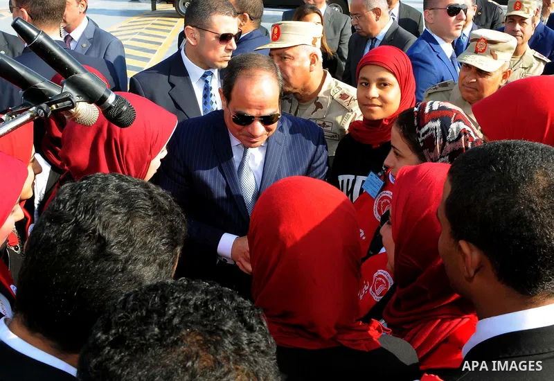 Egyptian President Abdel Fattah al-Sisi speaks to youths during the opening of projects of roads, in Cairo, Egypt, on December 15, 2016. Photo by Egyptian President Office