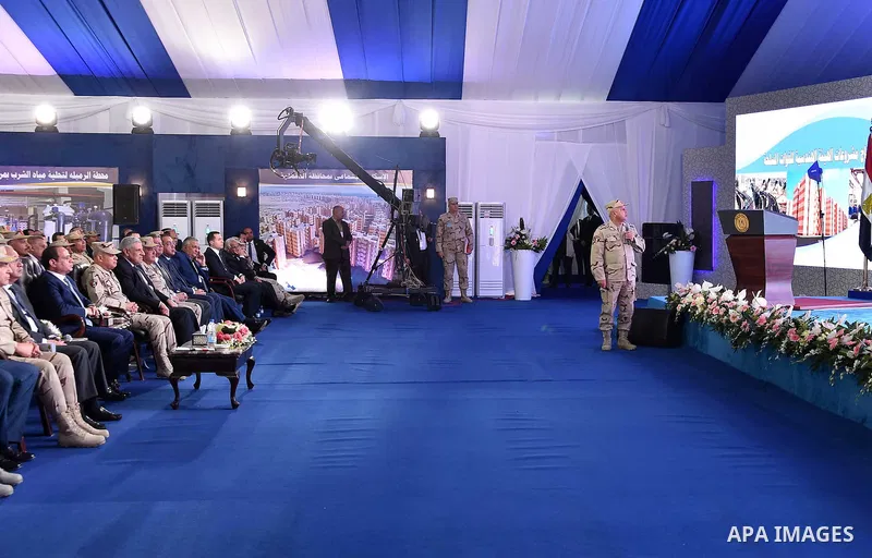 Egyptian President Abdel Fattah al-Sisi opens many projects of roads, in Cairo, Egypt, on December 15, 2016. Photo by Egyptian President Office