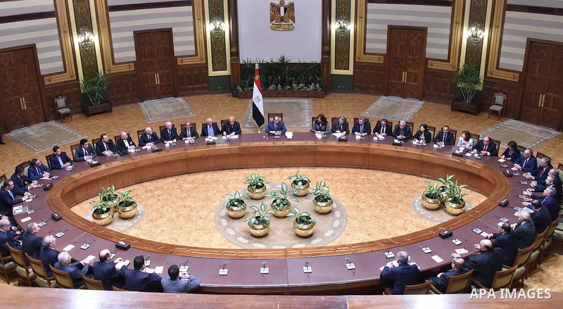 Egyptian President Abdel Fattah al-Sisi, meets with the delegation from Egypt Scholars Abroad, in Cairo, Egypt, on December 17, 2016. Photo by Egyptian President Office