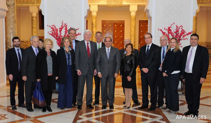 Egyptian President Abdel Fattah al-Sisi, meets with a delegation from the American-Jewish Committee, in Cairo on December 19, 2016. Photo by Egyptian President Office