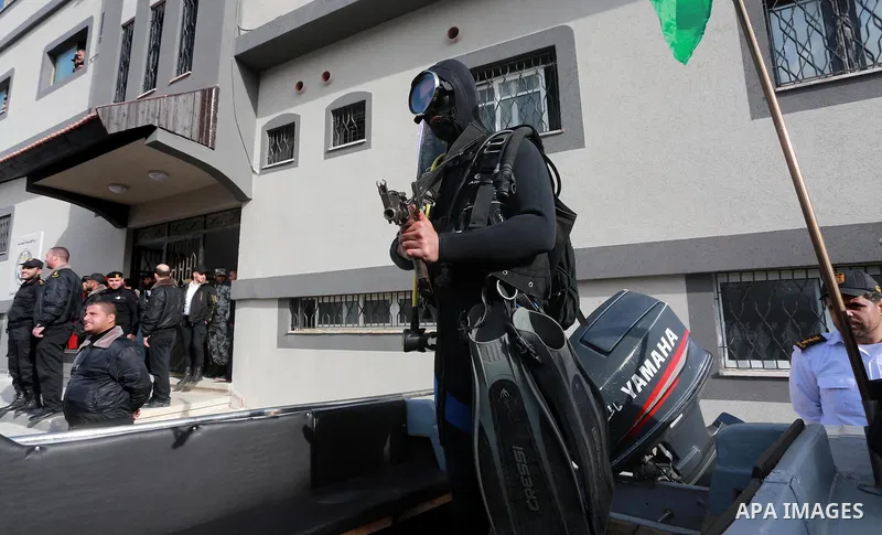 Palestinian Hamas naval security forces take part in the opening ceremony of the first headquarters a newly created marine police unit, in Gaza City, on December 22, 2016. Photo by Mohammed Asad
