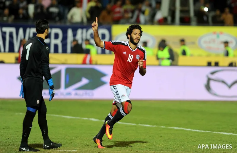 Egypt players and Tunisia players compete during an international friendly football match at the Cairo International Stadium in the Egyptian capital on January 8, 2017. Photo by Stringer