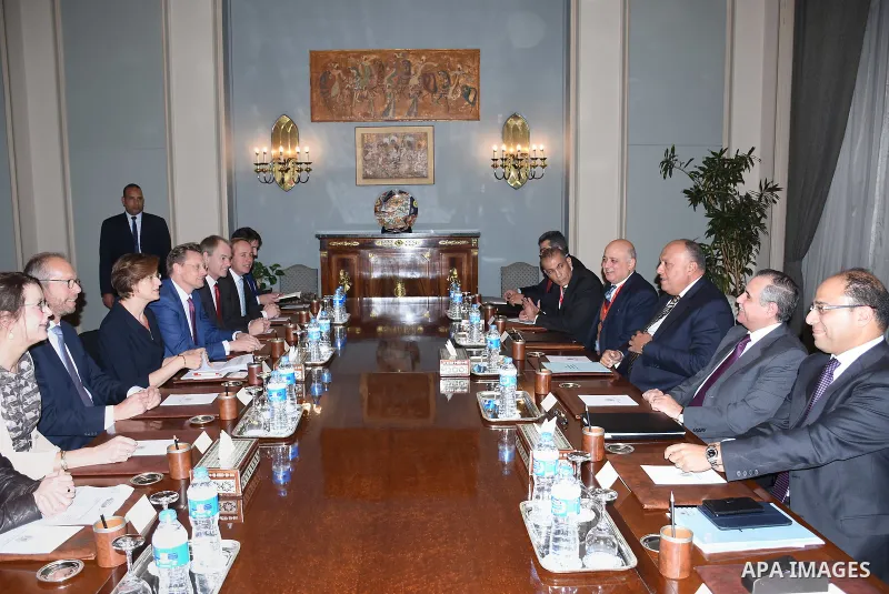 Egyptian Foreign Minister Sameh Shoukry receives a delegation from the Dutch Parliament, in Cairo, Egypt, on January 10, 2017. Photo by Egyptian President Office