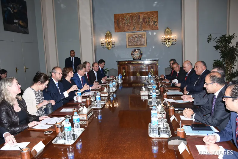 Egyptian Foreign Minister Sameh Shoukry receives a delegation from the Dutch Parliament, in Cairo, Egypt, on January 10, 2017. Photo by Egyptian President Office