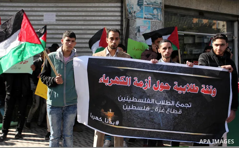Palestinians take part in a demonstration against the ongoing electricity shortages in Gaza city on January 15, 2017. Power shortages in the Palestinian enclave have occurred repeatedly in recent weeks, with homes in Gaz...