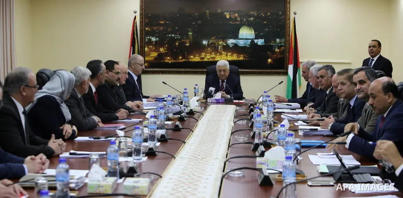Palestinian President Mahmoud Abbas chairs a meeting of council of Ministers in the West Bank city of Ramallah, on January 17, 2017. Photo by Prime Minister Office