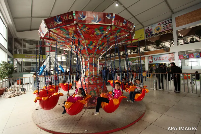 Children of Palestinian prisoners in Israeli jails play during an entertaining day in Gaza City on January 25, 2017. Photo by Ashraf Amra
