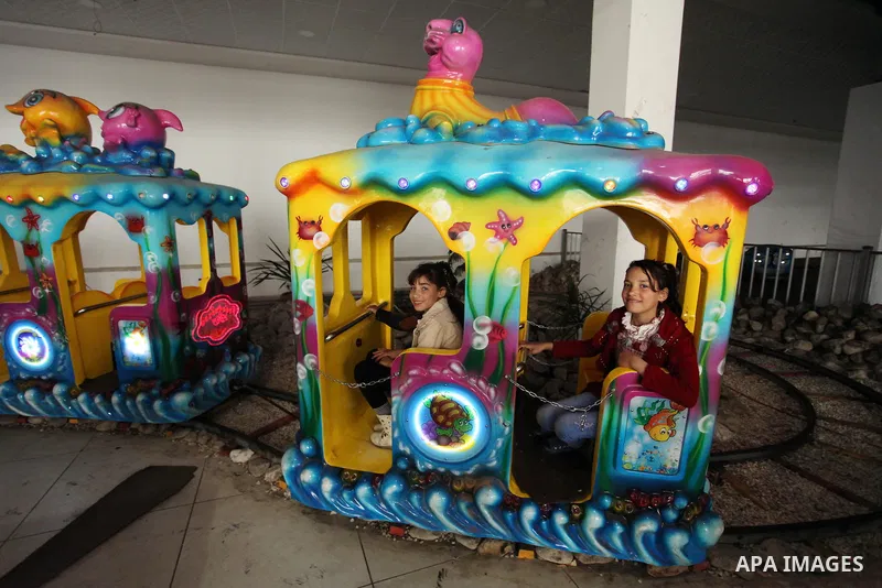 Children of Palestinian prisoners in Israeli jails play during an entertaining day in Gaza City on January 25, 2017. Photo by Ashraf Amra