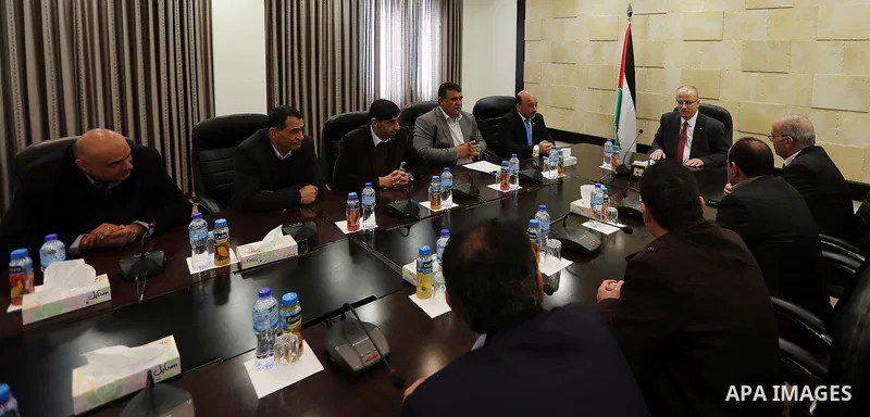 Palestinian Prime Minister, Rami Hamadallah, meets with Palestinian Contractors Union in the West Bank city of Ramallah, on January 30, 2017. Photo by Prime Minister Office