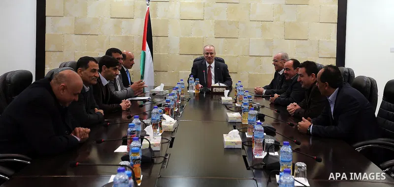 Palestinian Prime Minister, Rami Hamadallah, meets with Palestinian Contractors Union in the West Bank city of Ramallah, on January 30, 2017. Photo by Prime Minister Office