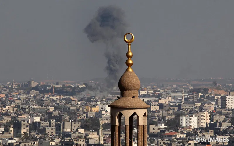 Smoke raises following an Israeli air strike on a Hamas post, in the northern Gaza Strip February 6, 2017. Israel struck a number of Hamas positions in Gaza after a "projectile" fired from the Palestinian enclave crashed...
