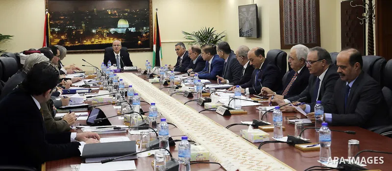 Palestinian Prime Minister Rami Hamdallah chairs a meeting of council of Ministers in the West Bank city of Ramallah, on February 07, 2017. Photo by Prime Minister Office