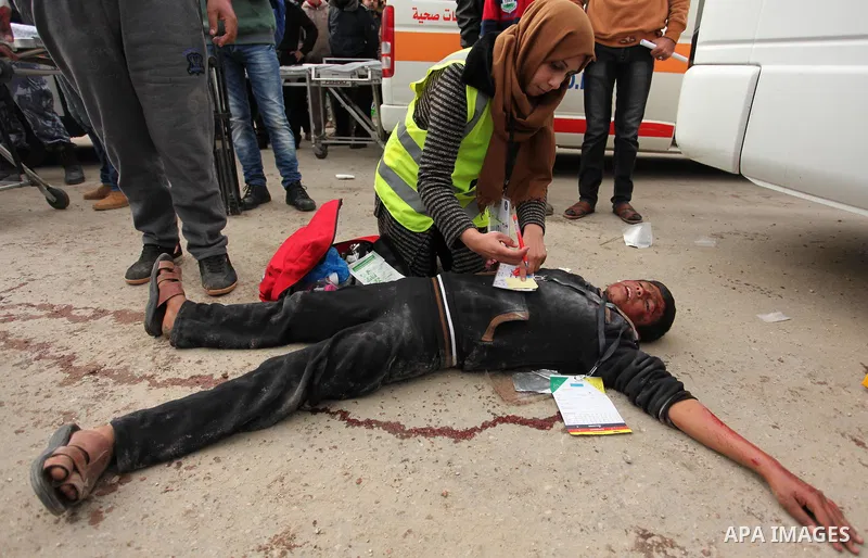 Palestinian rescue workers take part in an emergency simulation exercise, organized by the Palestinian Ministry of Health and Médecins du Monde France (Doctors of the World), in Rafah in the southern of Gaza Strip, on Fe...