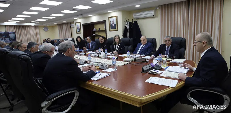 Palestinian Prime Minister Rami Hamdallah chairs a meeting of council of Ministers in the West Bank city of Ramallah, on February 14, 2017. Photo by Prime Minister Office